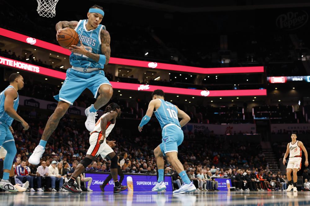 仅靠球员个 仅靠球员个