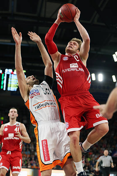 正负值更是 正负值更是