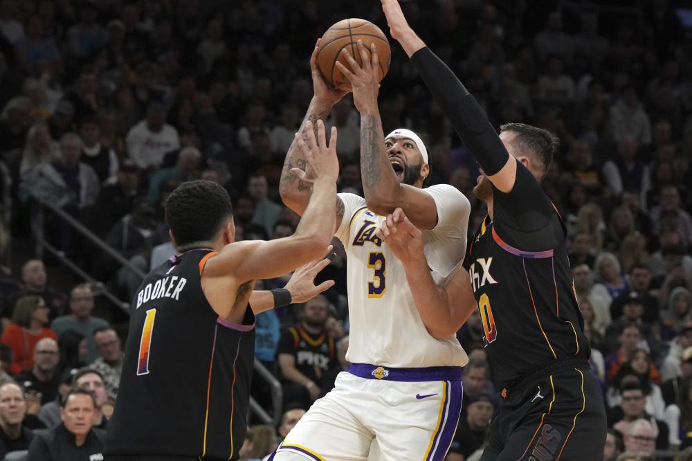 的年轻中场 的年轻中场