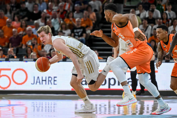 伊萨克森需 伊萨克森需