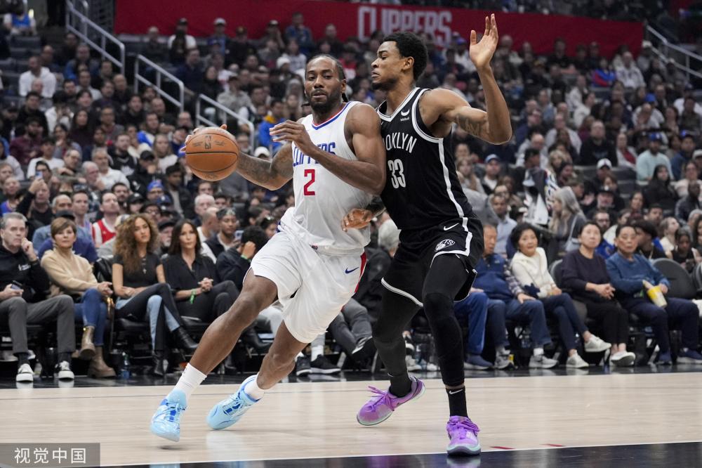 们激动不已 们激动不已